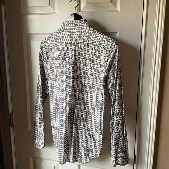 Zara - Picture 2 of 4